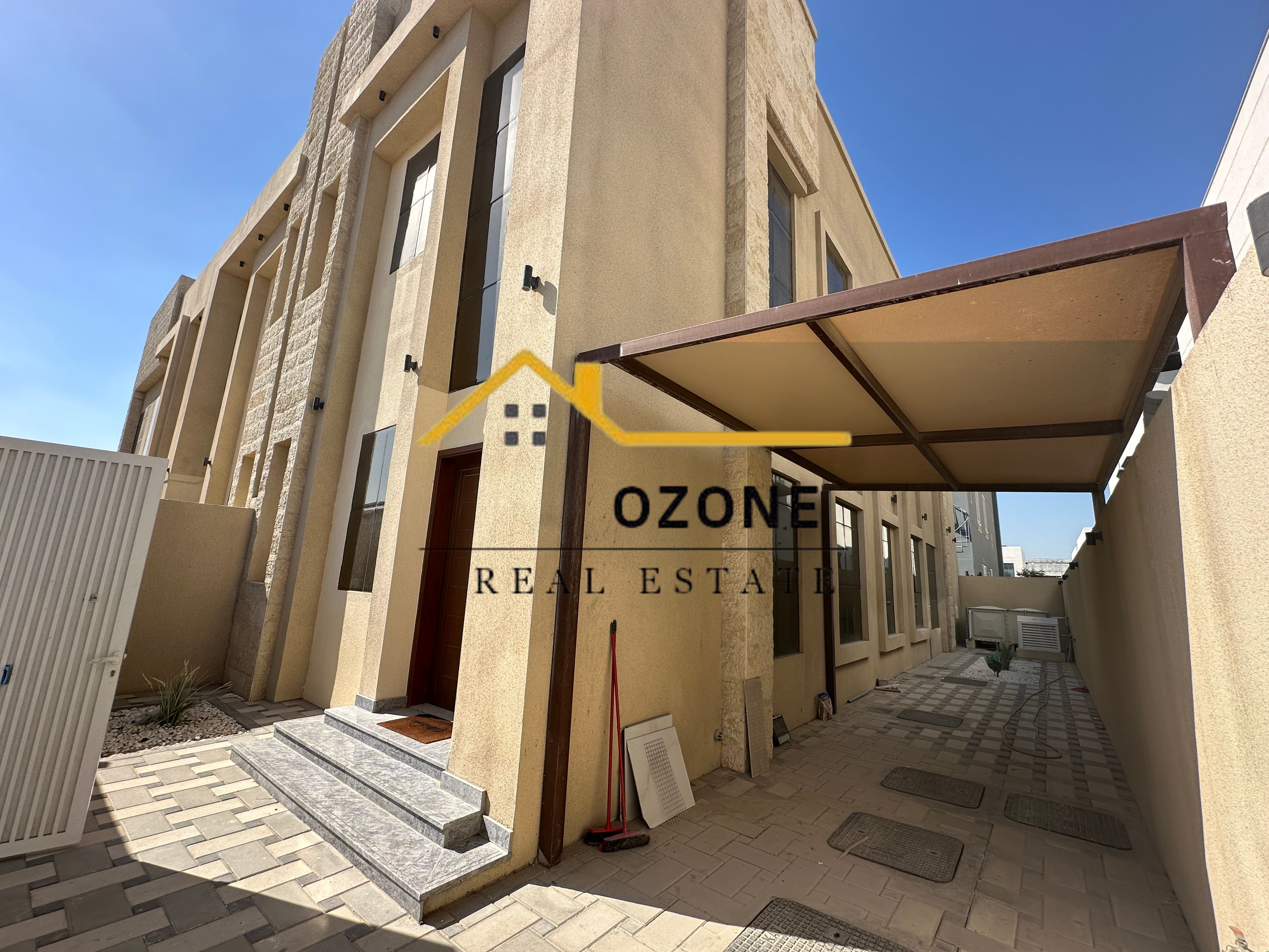 4-Bedrooms Villa For Rent in Hoshi