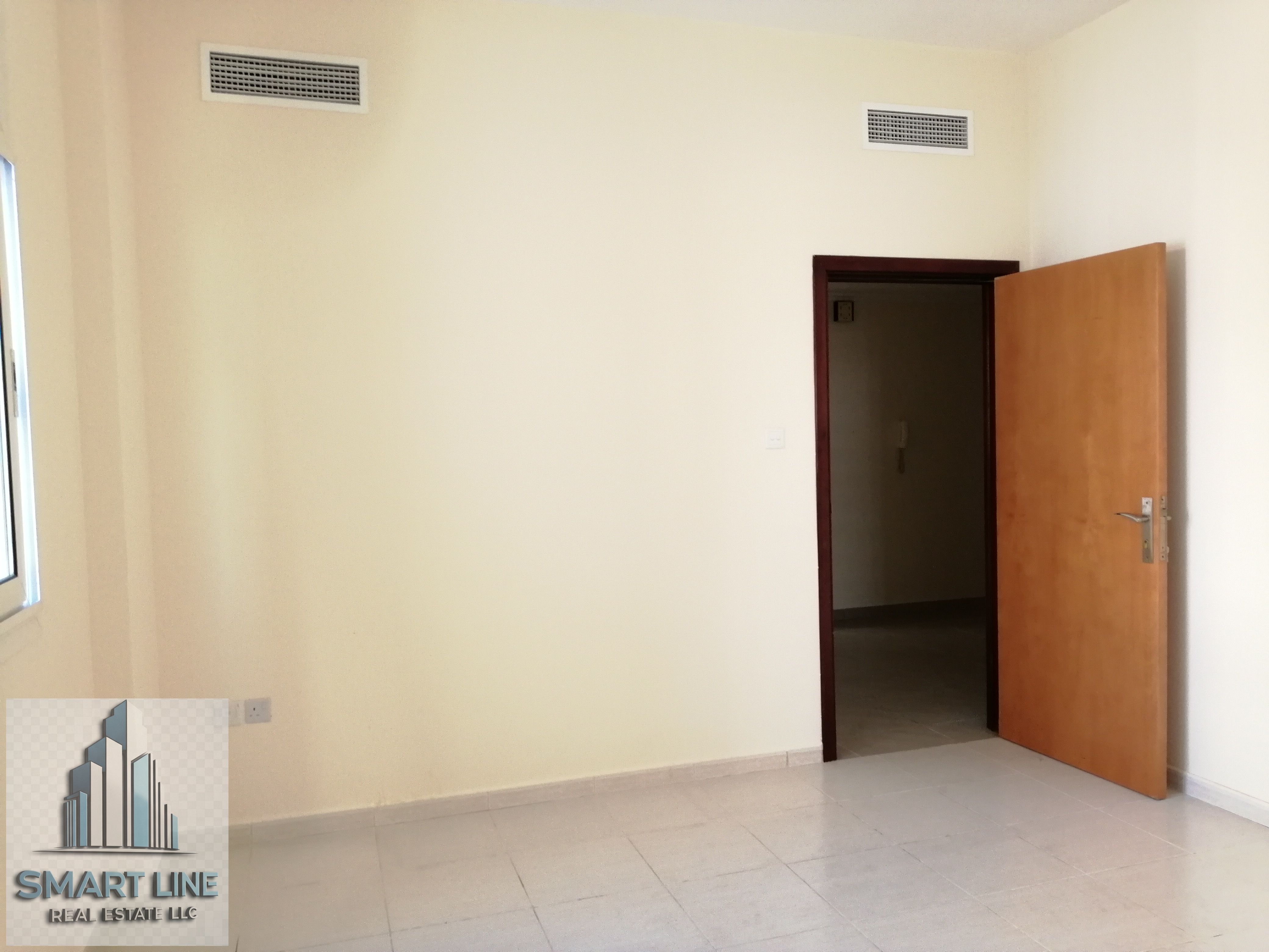Spacious 2 Bedroom Hall With Balcony Central Ac & Gas only 34k By 6 payments