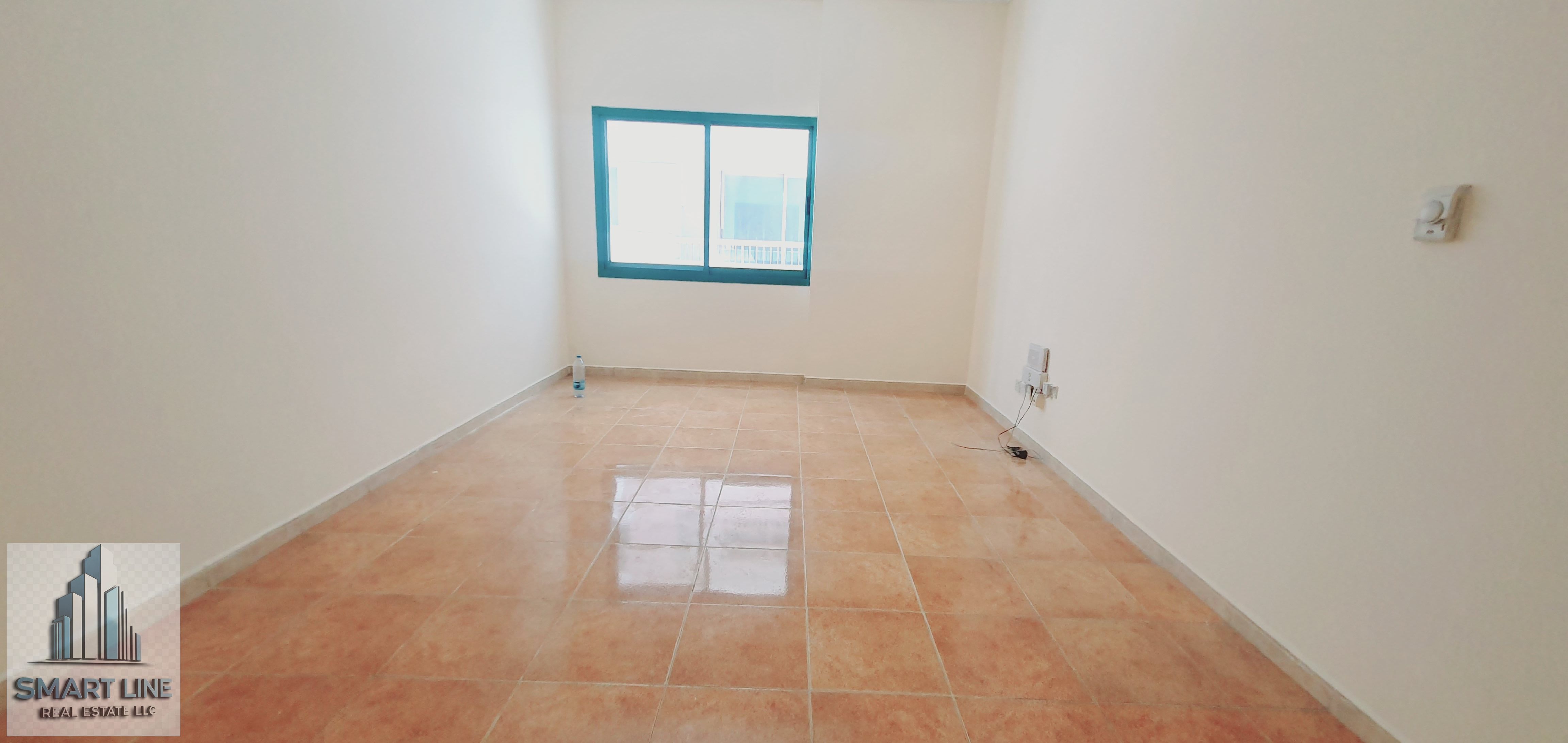 2BHK apartment with Balcony and Big close Hall// Big kitchen in 39k