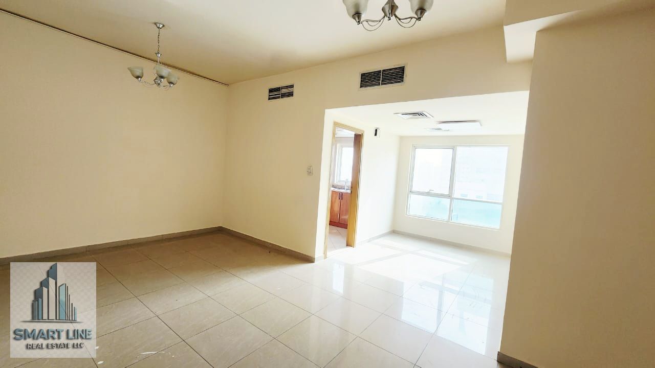 60 Days Free//No Deposit// LIKE A NEW Building// 2HK apartment ,//Just 40k//Close to Mega Mall