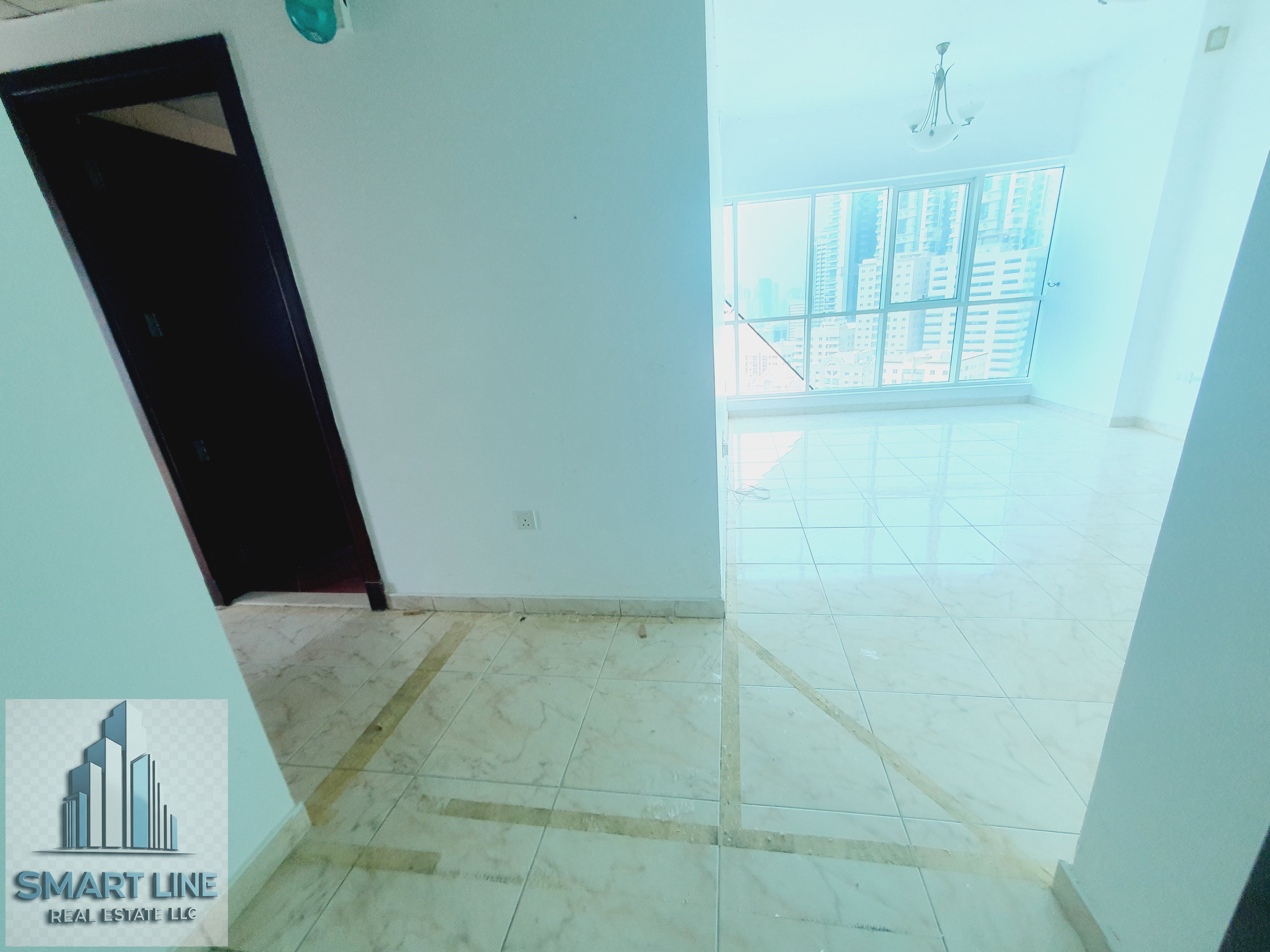 Gym And Pool free// 2BHK WITH AC Free Just 43k// Family Building