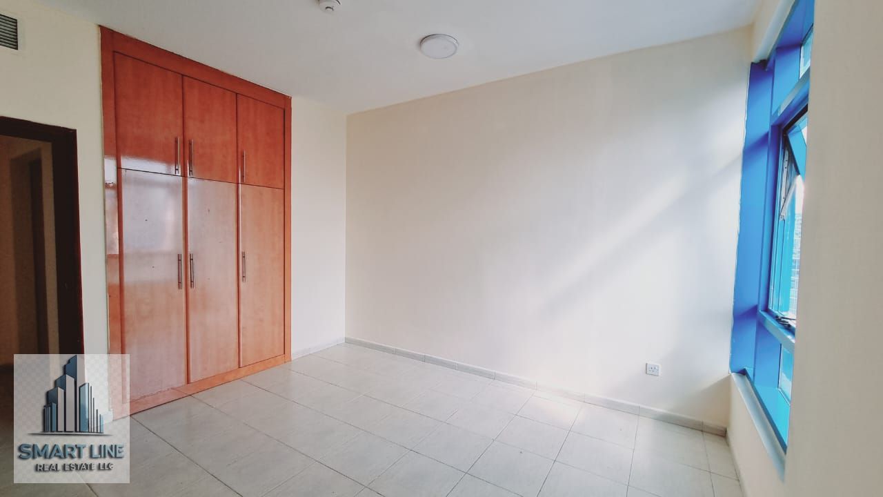 Golden Chance//2BHK apartment with Wardrobe And Big Close Hall//Just 37k// 5, cheques payments