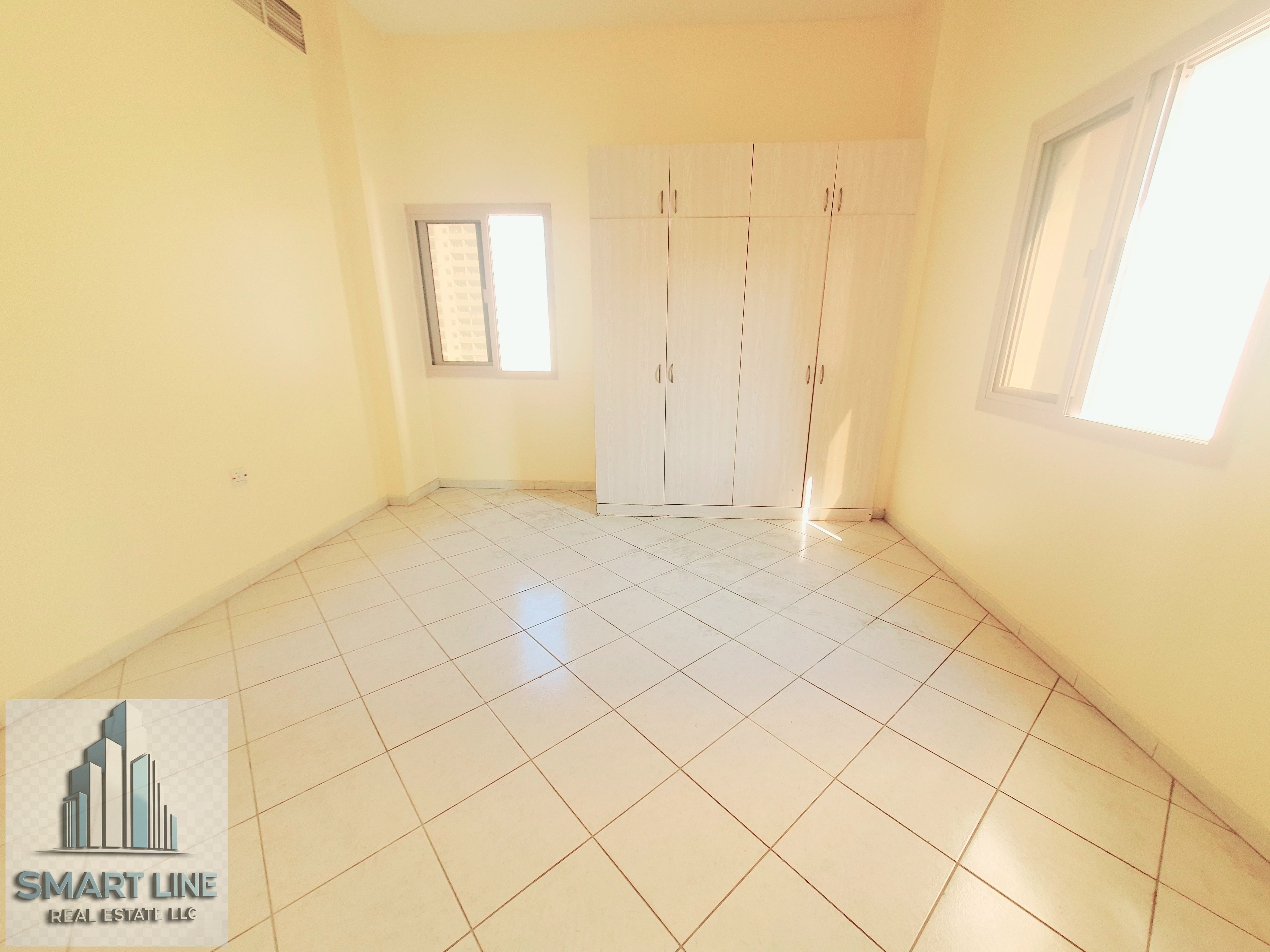 Hot property//2BHK apartment with Big wardrob //Balcony//Big Close Hall Just 38k//Family Building