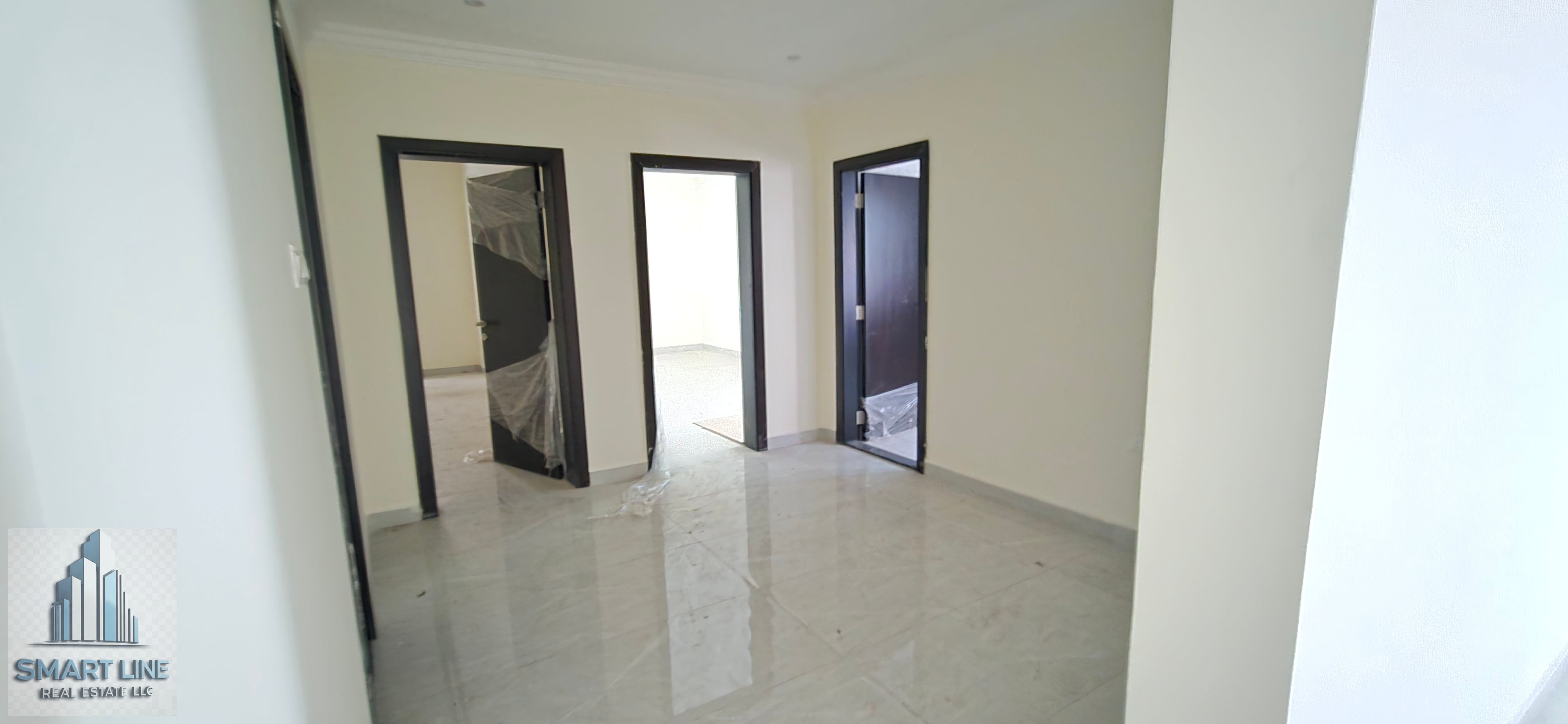 Like A new apartment 2bhk with big balcony and new siplat Ac 40k near to family park