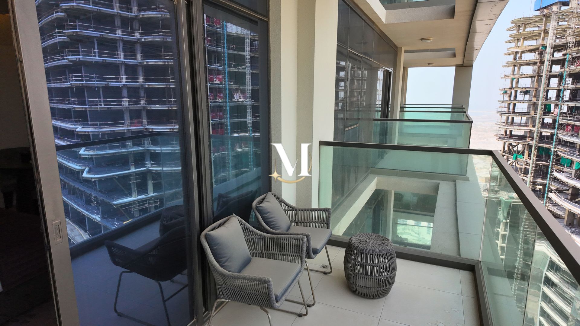 Stunning Studio Apartment in Aykon City Tower B