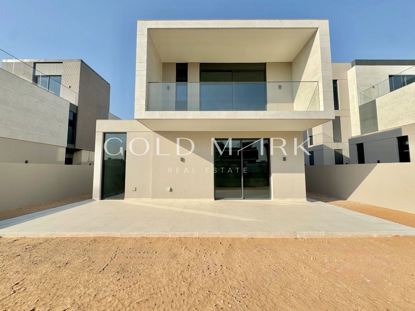 Single Row | Brand New Unit | Close To Pool