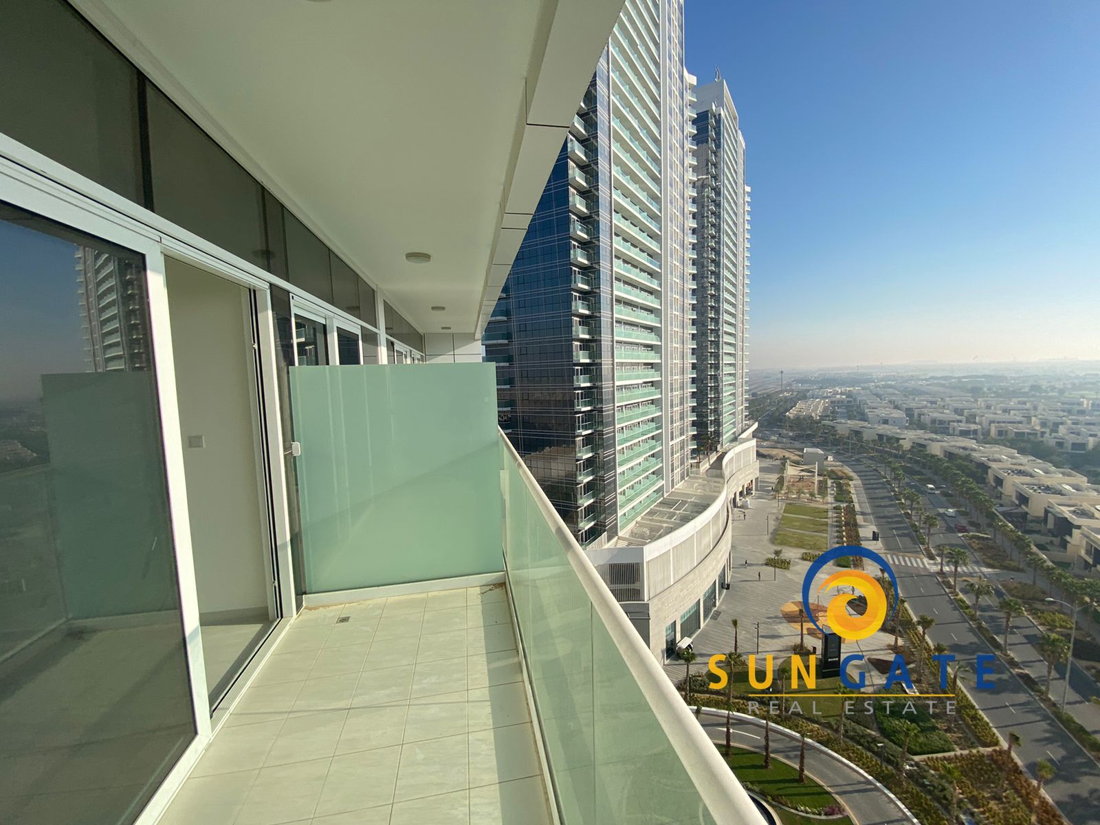 Golf course views, High floor, vacant in April