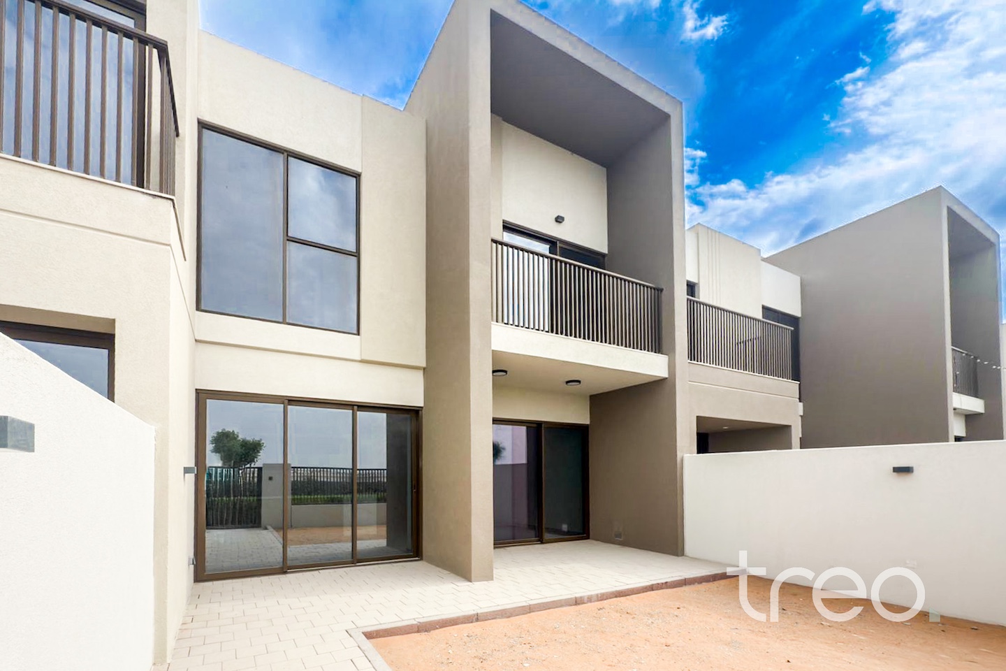 Great Location | Near Pool | Single Row