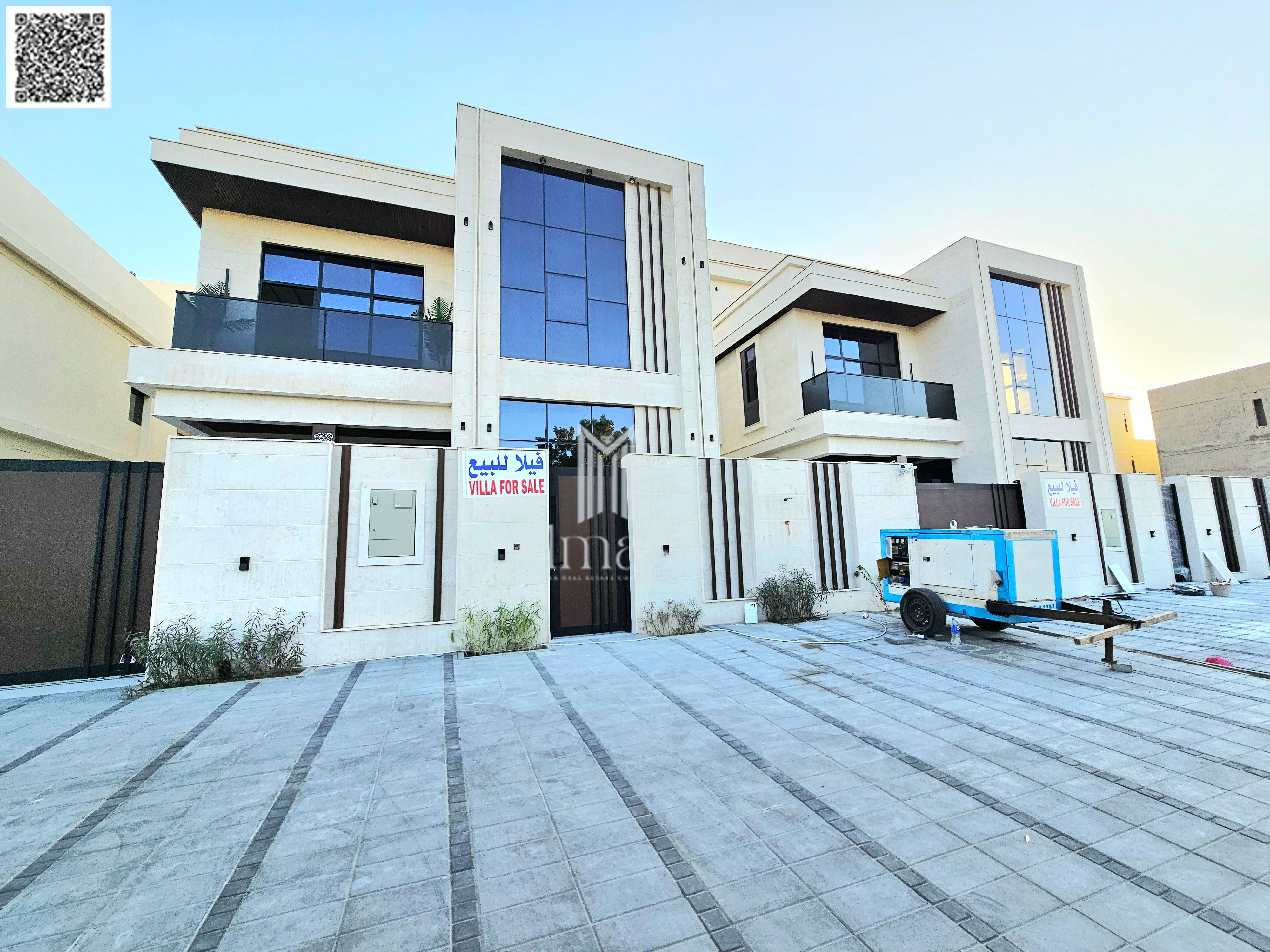 Modern villa with personal finishing (including registration fees) (and central air conditioning)
