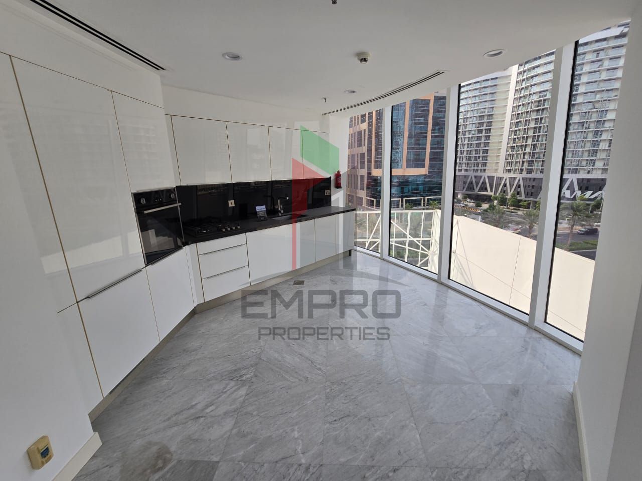 Burj Khalifa & Canal View l Vacant l Unfurnished