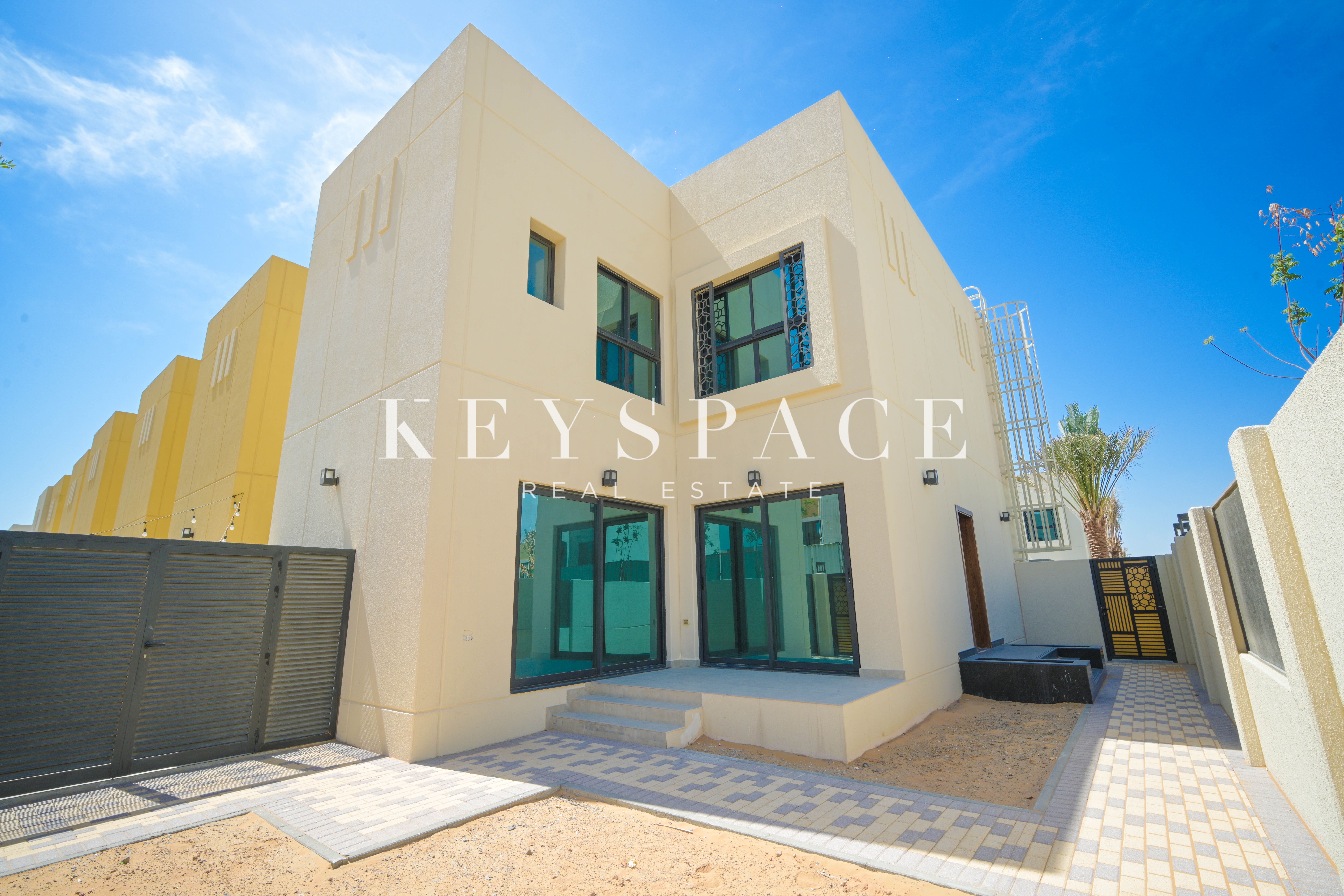 Spacious Sustainable Villa | Modern Comfort Meets Eco-Friendly Design | Resale