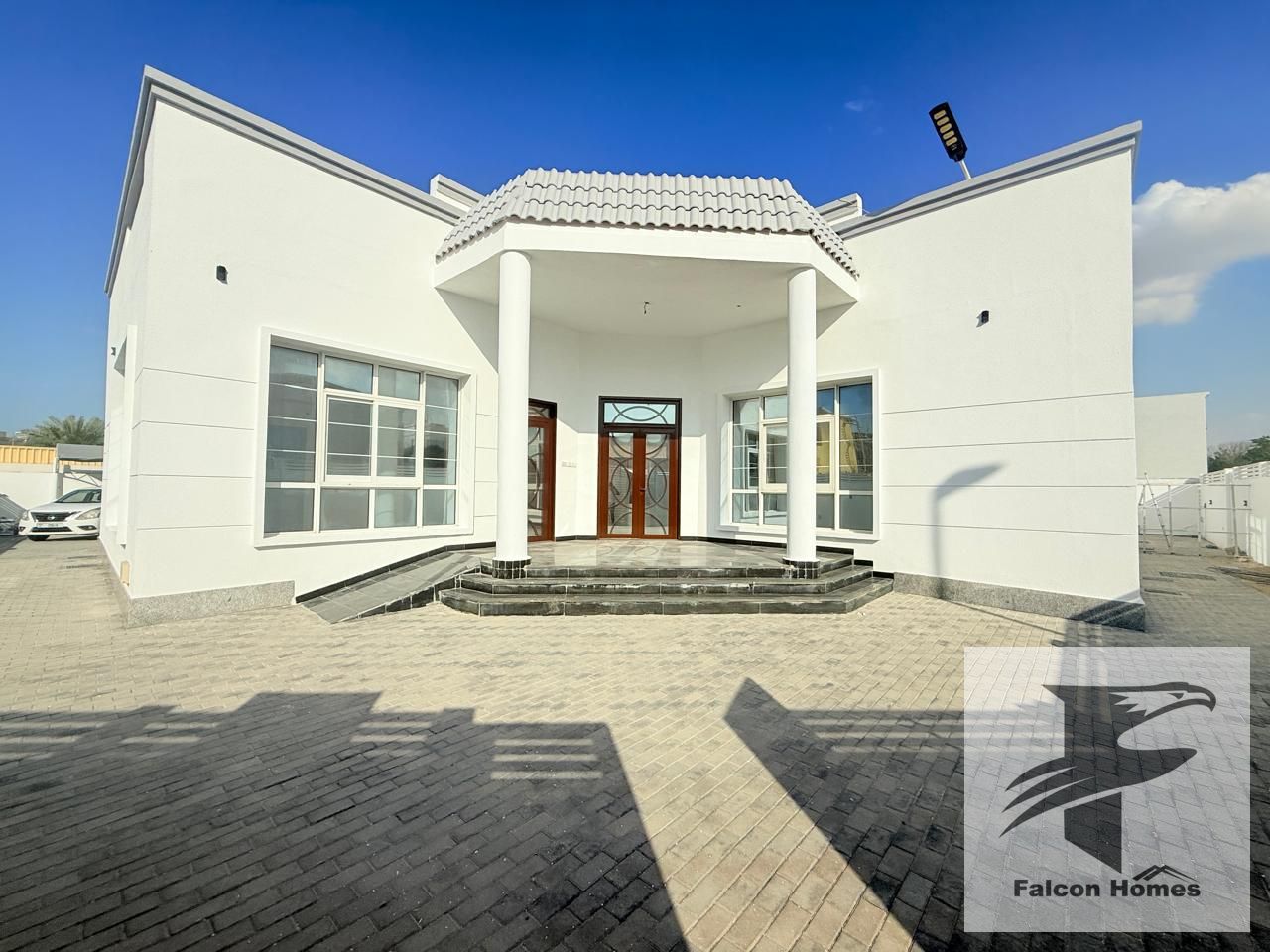 White House | 3BR Villa Single Floor with Garden
