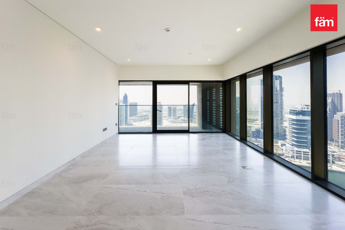 High Floor | Bright Layout | Full Canal View