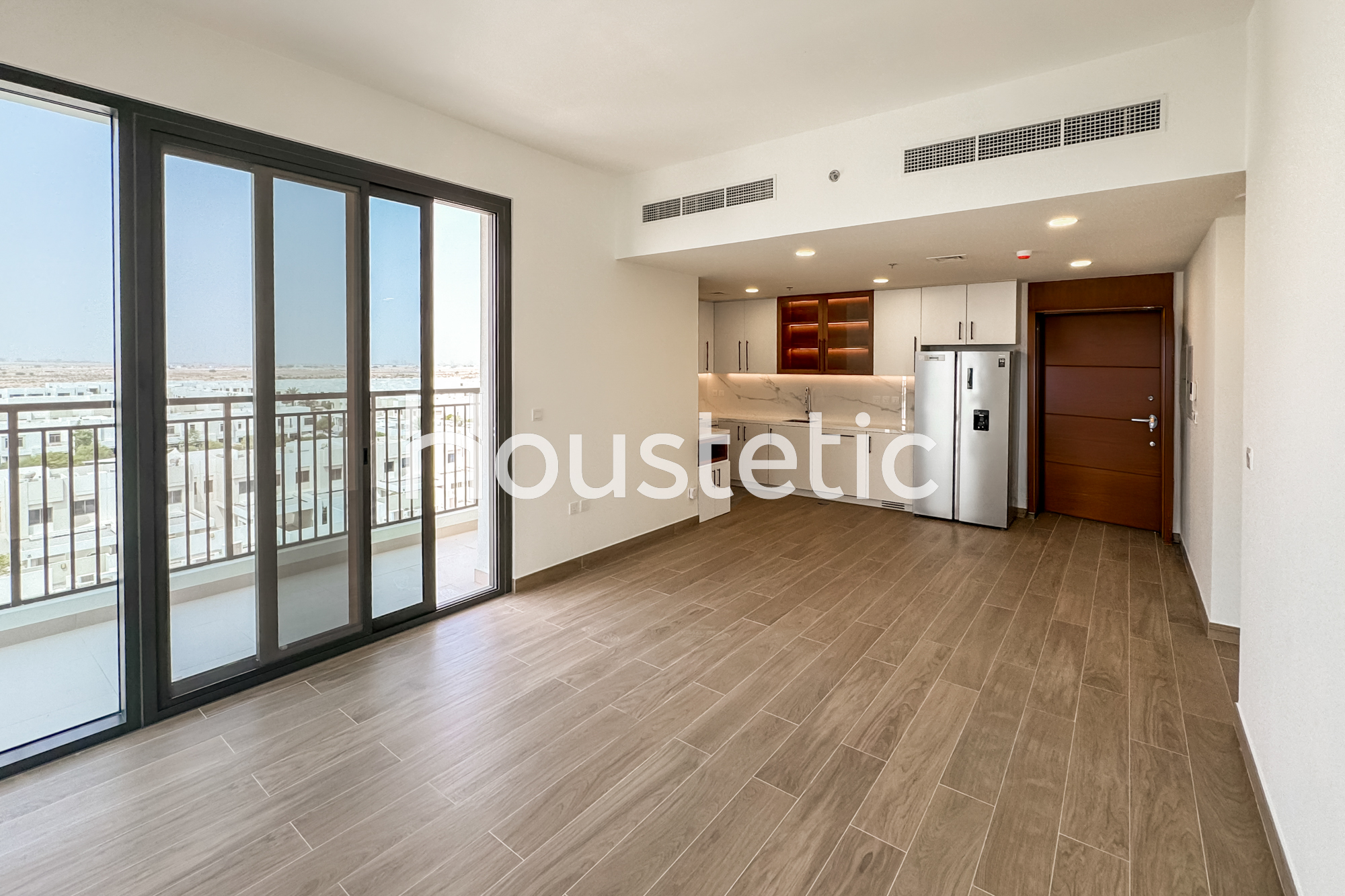 Corner Unit | Open View | Kitchen Appliances