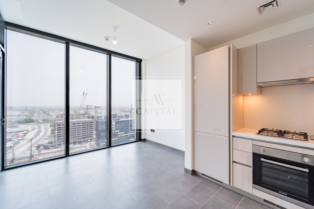 High Floor |Modern | Spacious |Vacant On Transfer
