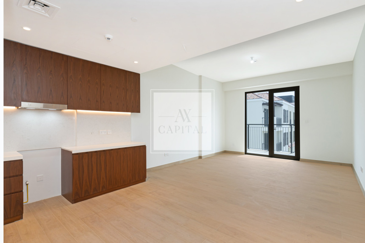 Well Priced | Vacant | Private Beach Access