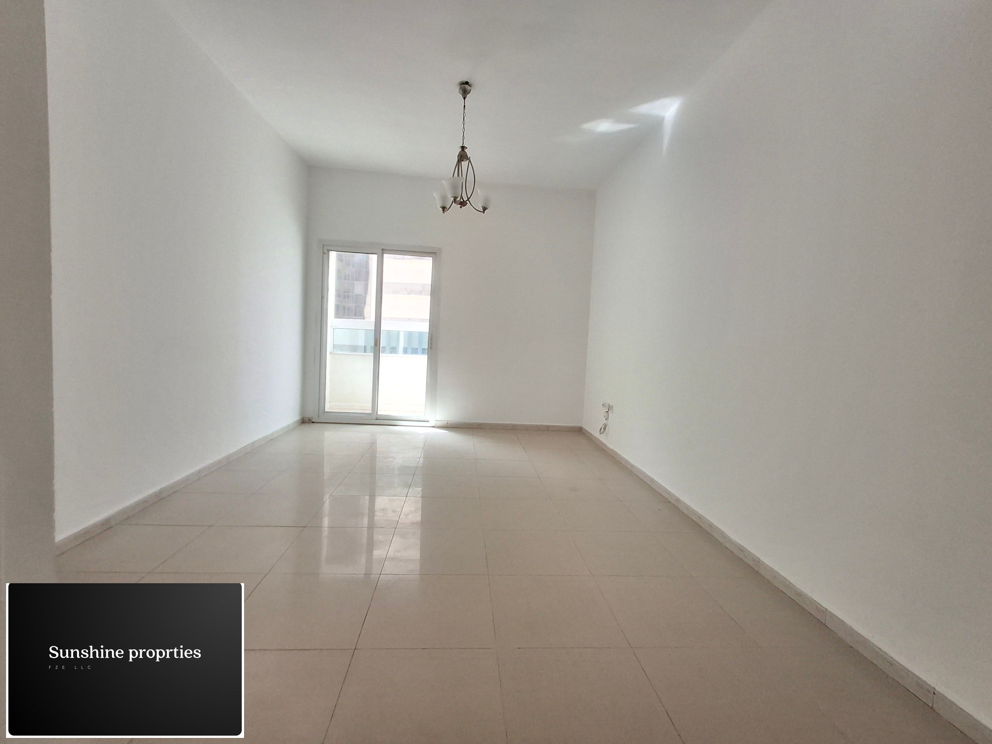 Spacious 1Bhk With Balcony 1 Washroom Al Taawun Area