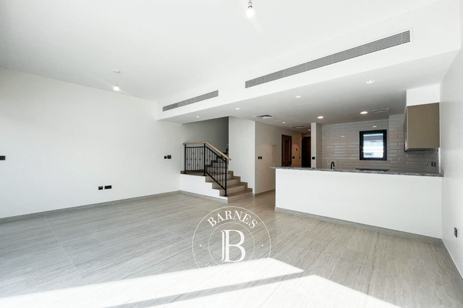 Middle Unit | Resale | Back to Back