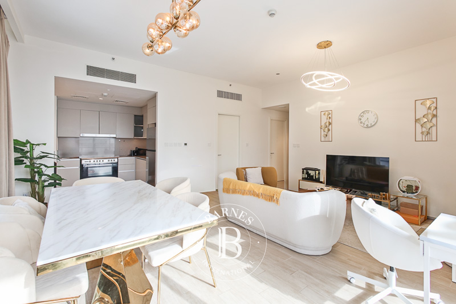 Exclusive | Waterfront Living | Beach | Investment