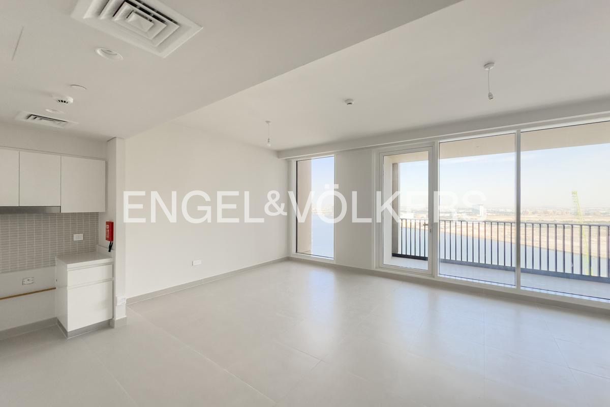 Vacant | Ready To Move | Good Views