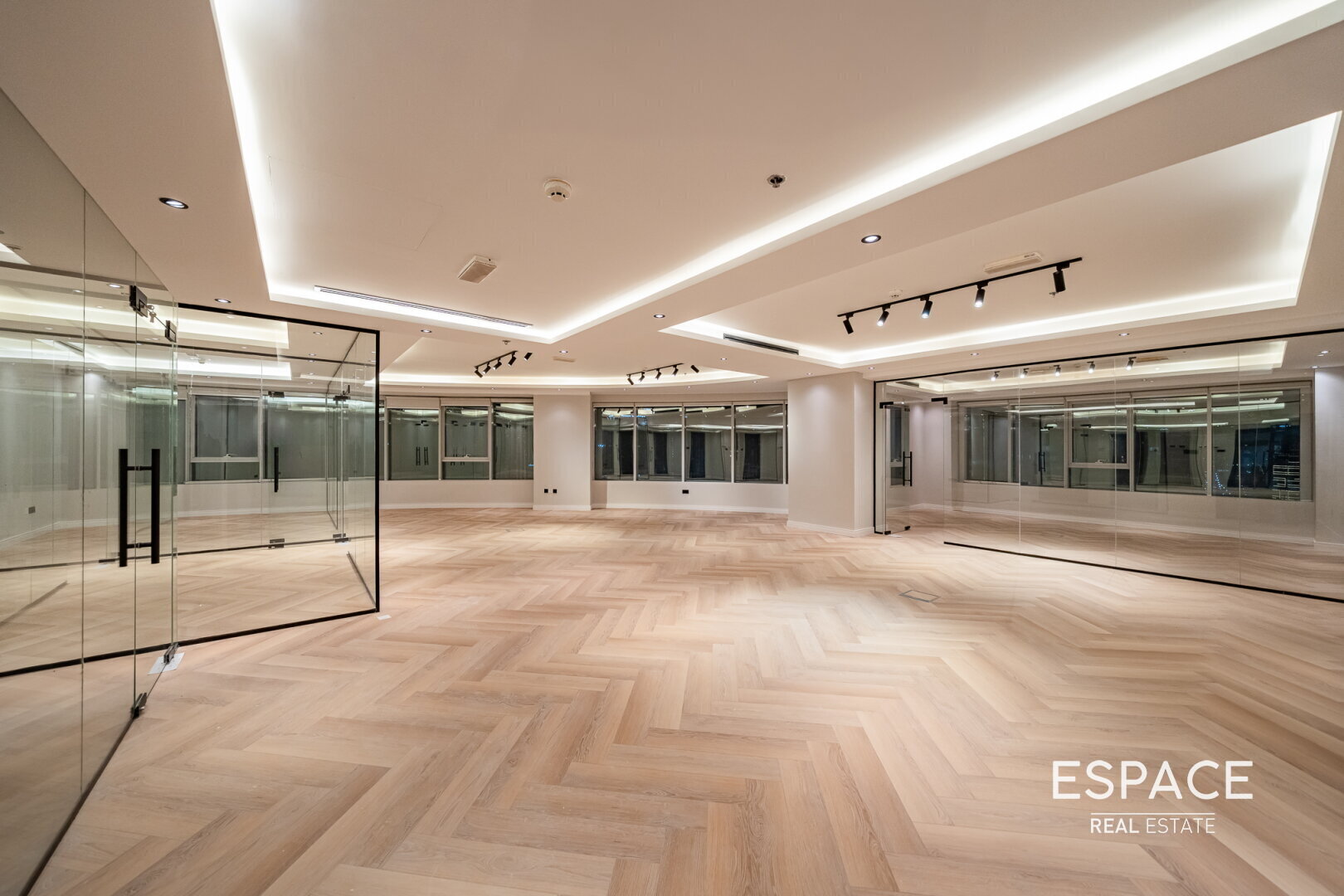 Vacant | Luxury Fit Out | Prime Location