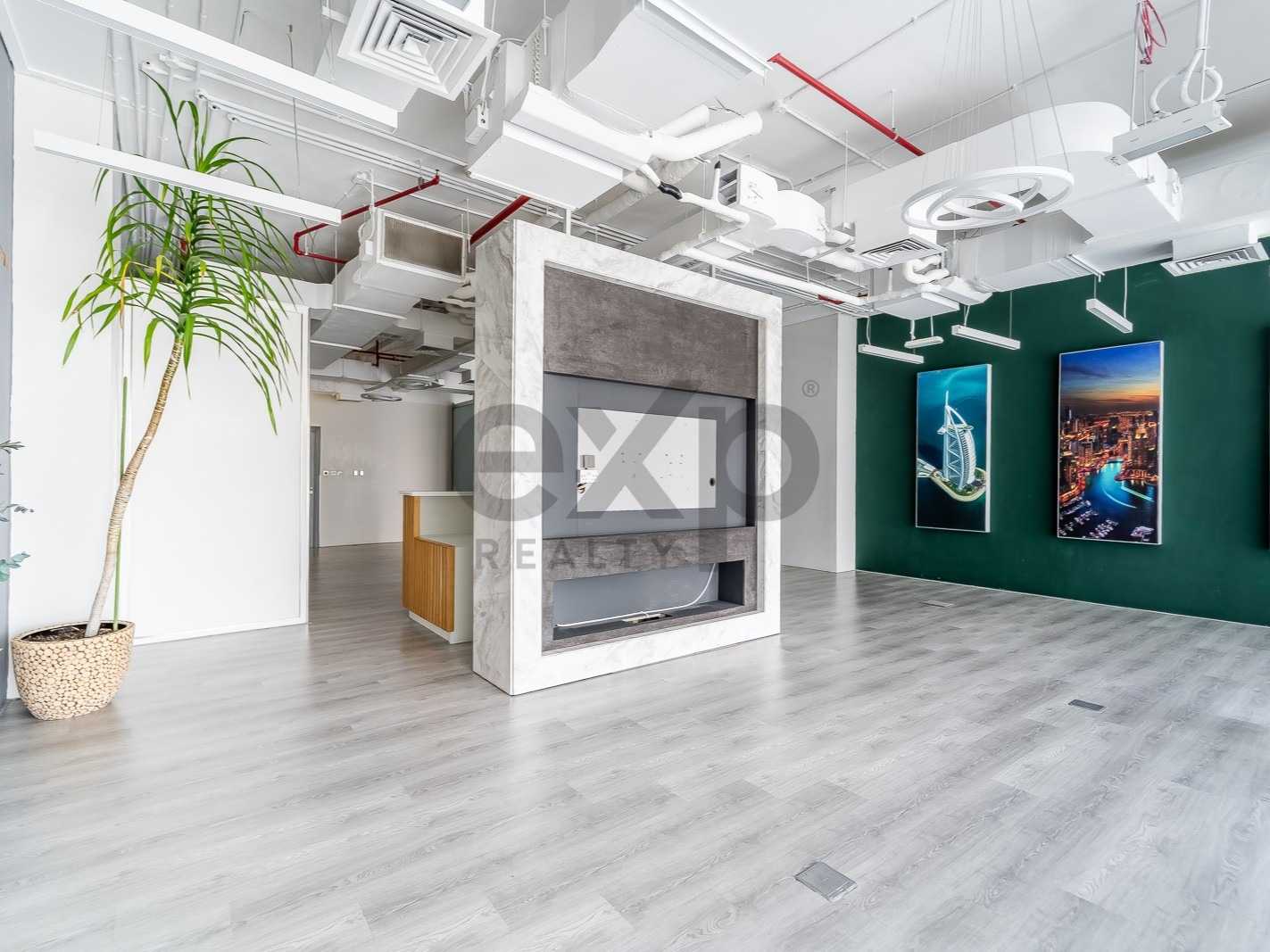 Vacant Now | Prime Location | 4 Parkings