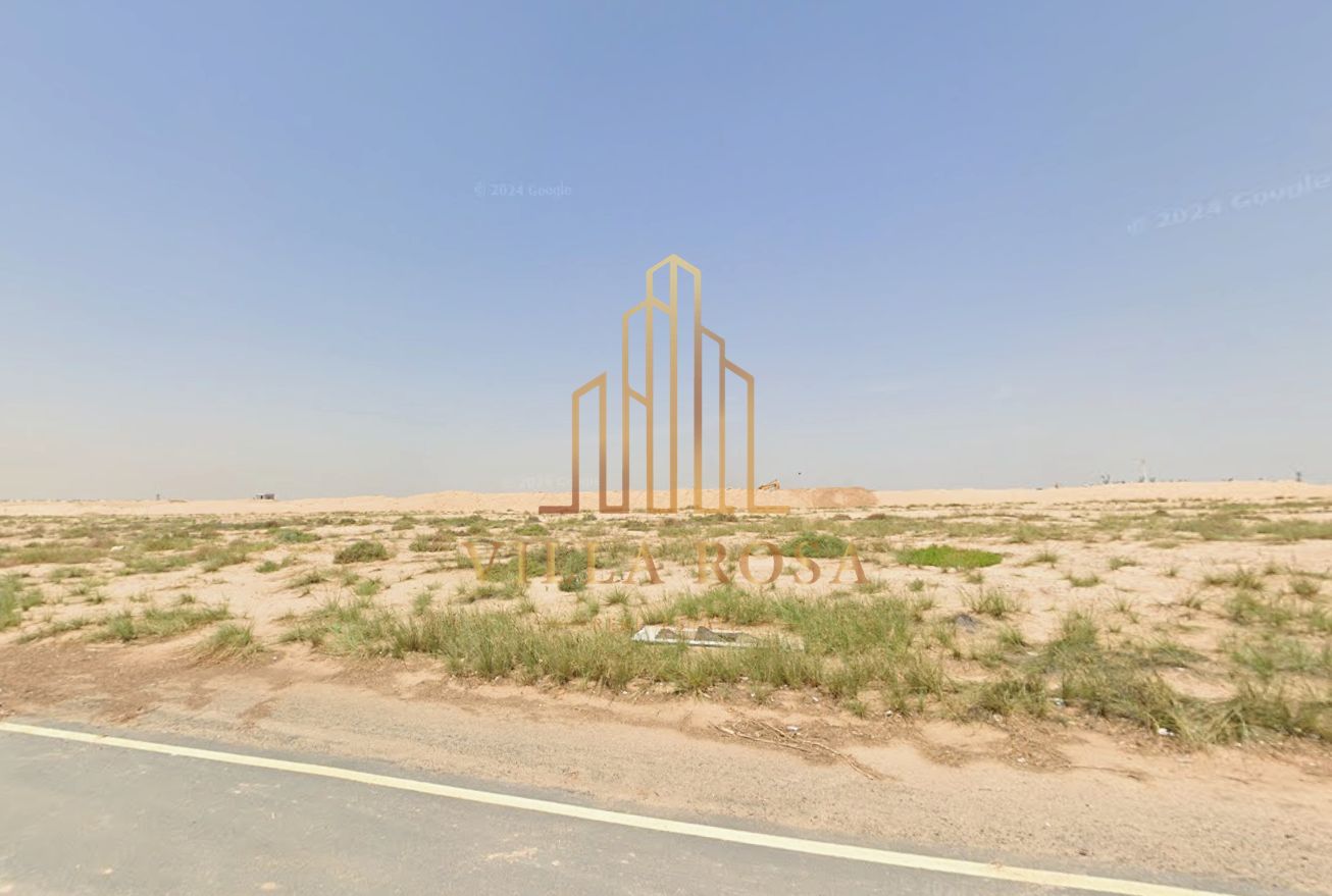 Commercial land ready for construction \ 152 m public street \ Prime location