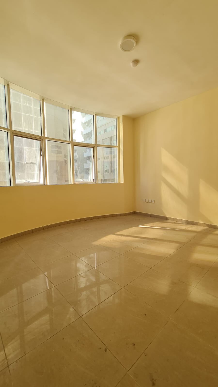Beautiful family two-bedroom apartment in Al Qasimia, Sharjah, close to all services and with easy access to Dubai.