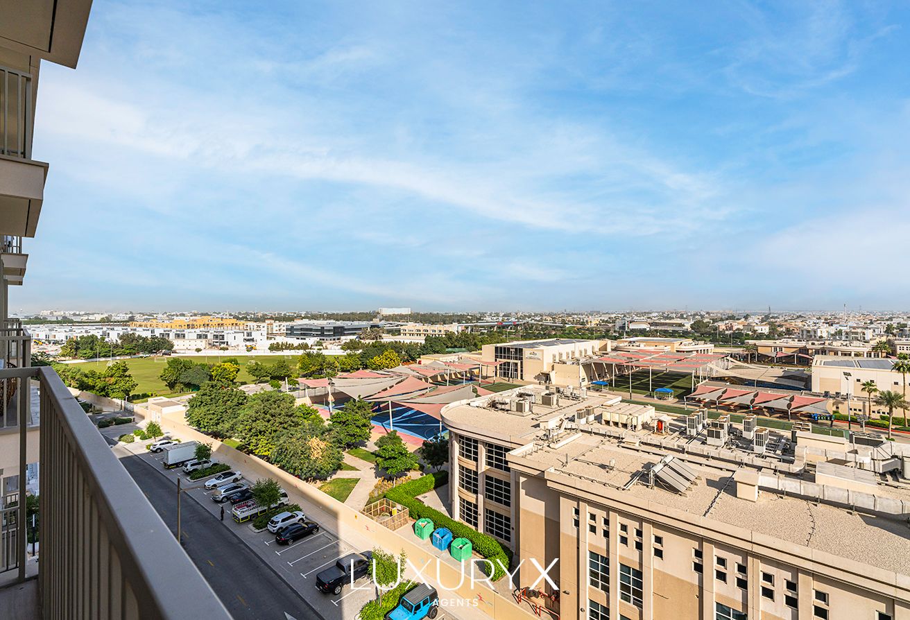 Vacant | Skyline View | Floor to Ceiling Windows