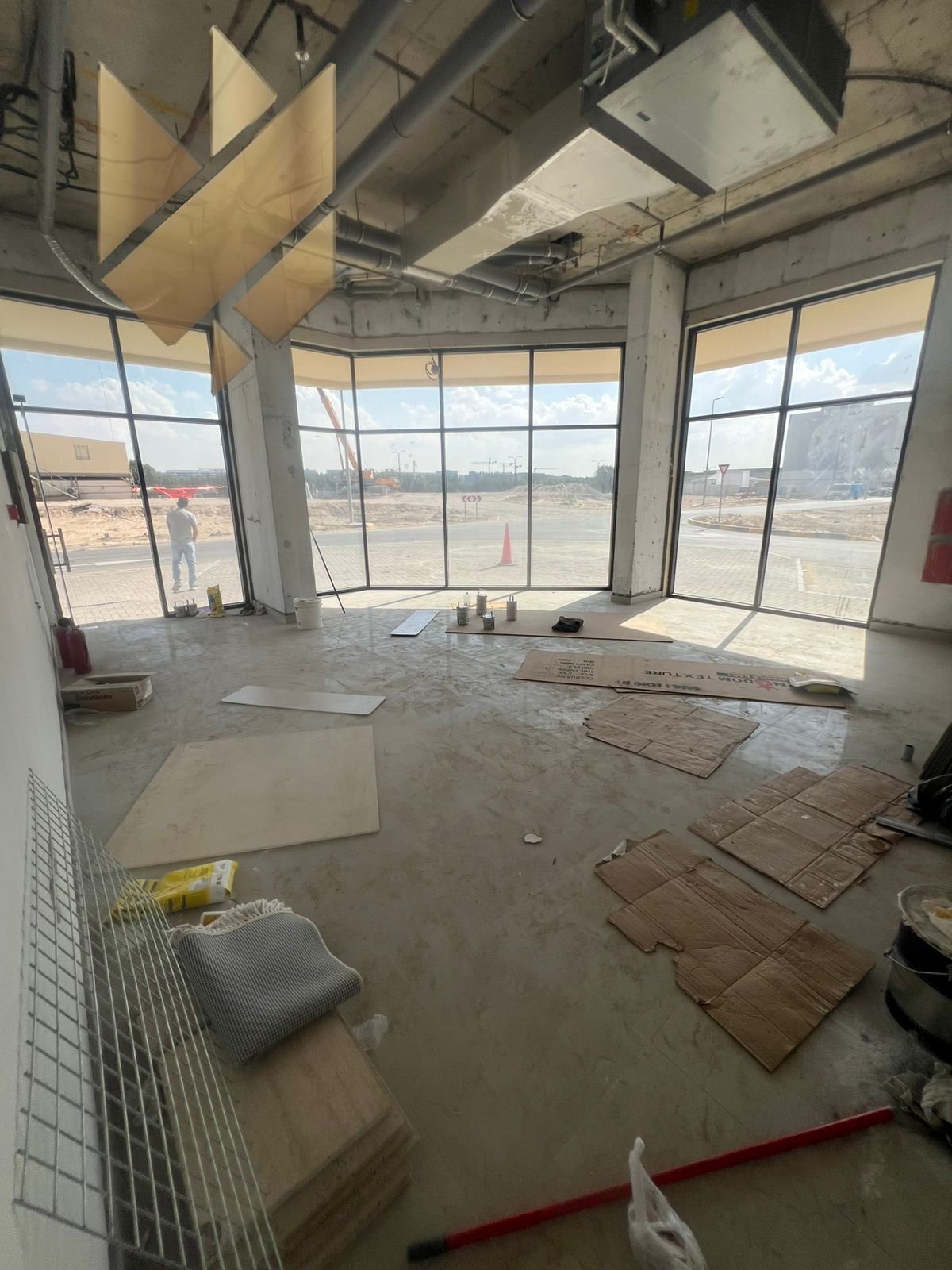 Commercial Shop for Rent in Al Falah – Prime Location