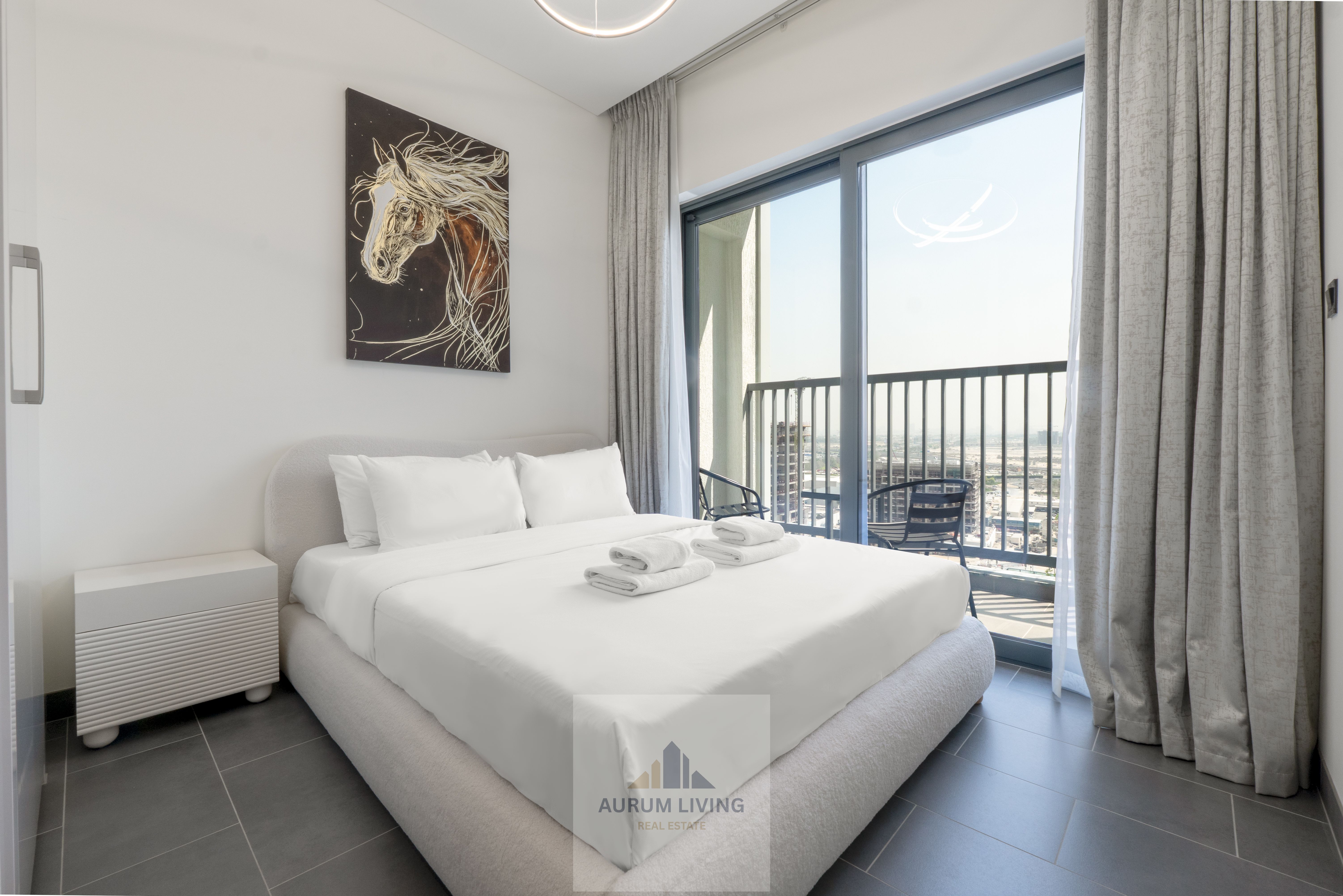 Fully Furnished 1 BR | Pool View | Vacant | Middle Floor