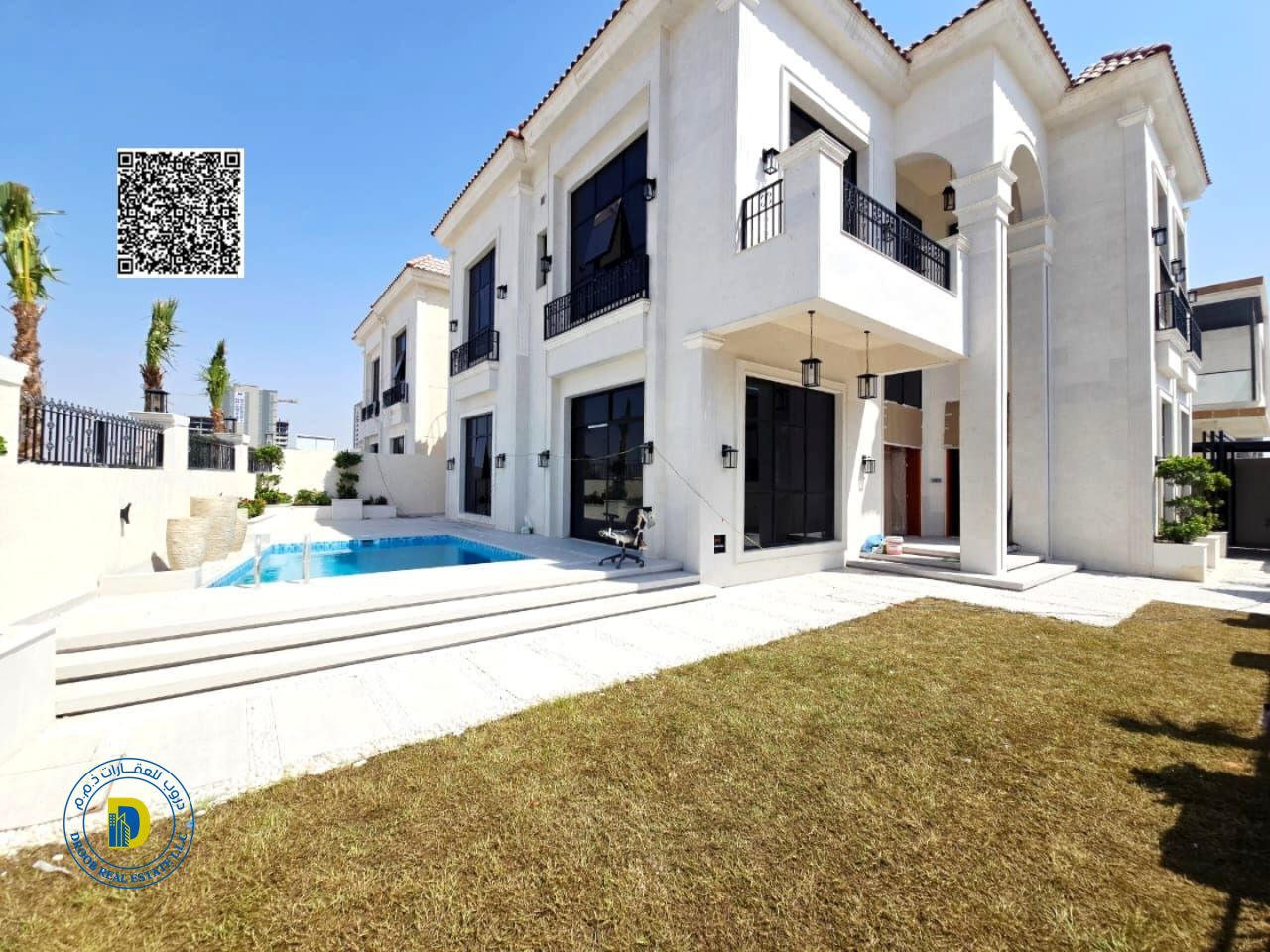 Al Yasmin, for lovers of luxury, a corner villa with 5BR and pool. Spacious areas, electricity, water, and AC . Freehold . Bank financing .