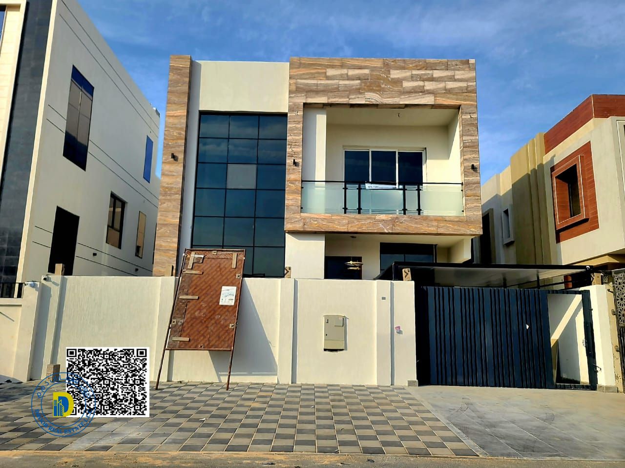For sale: Al Yasmin villa, 6 bedrooms with a roof terrace, registration fees , super deluxe finishing, freehold ownership, bank financing .