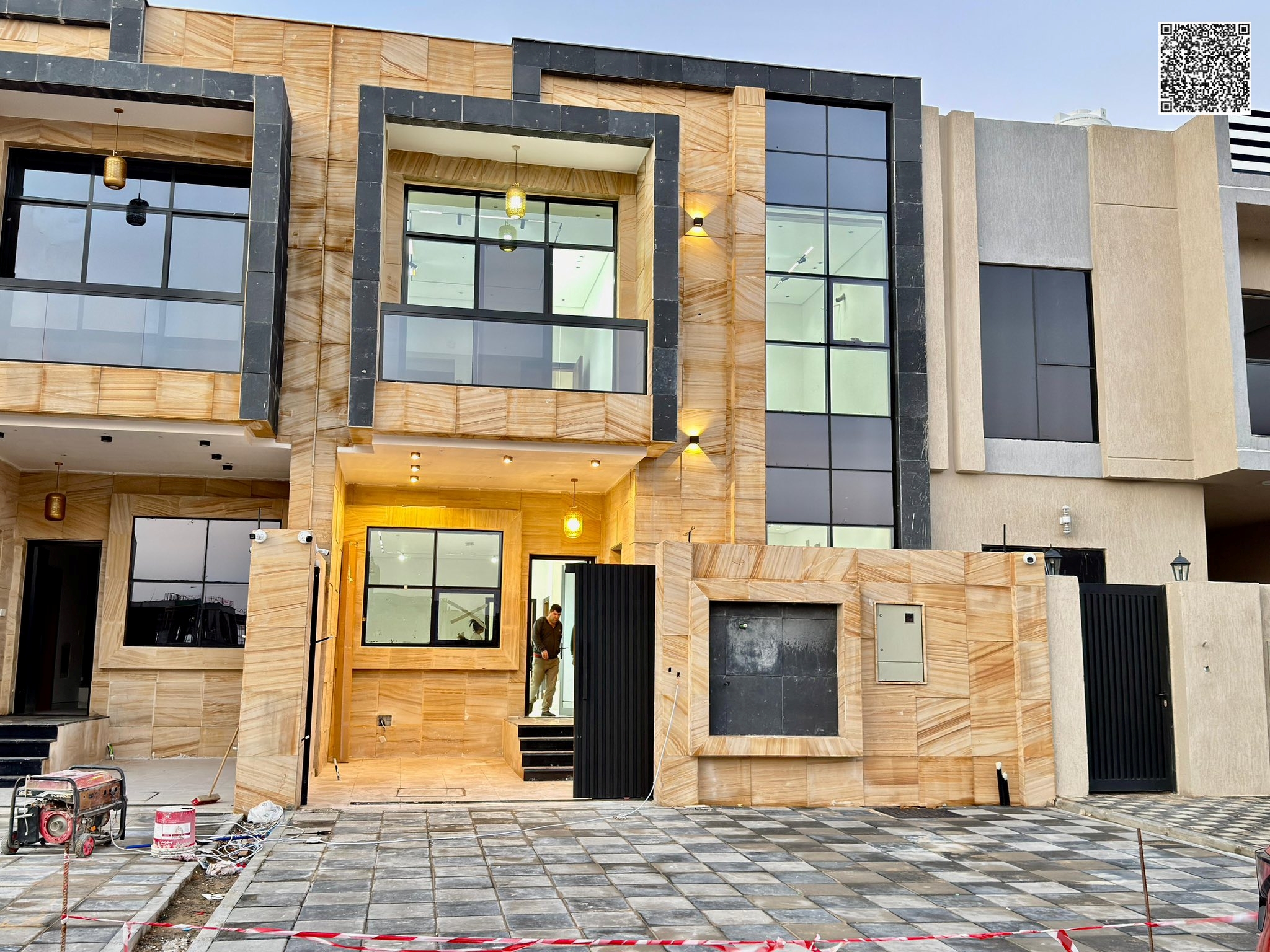 Villa for sale in Ajman at a bargain price. Excellent location. Freehold ownership for life. Open to all nationalities. Bank financing available.