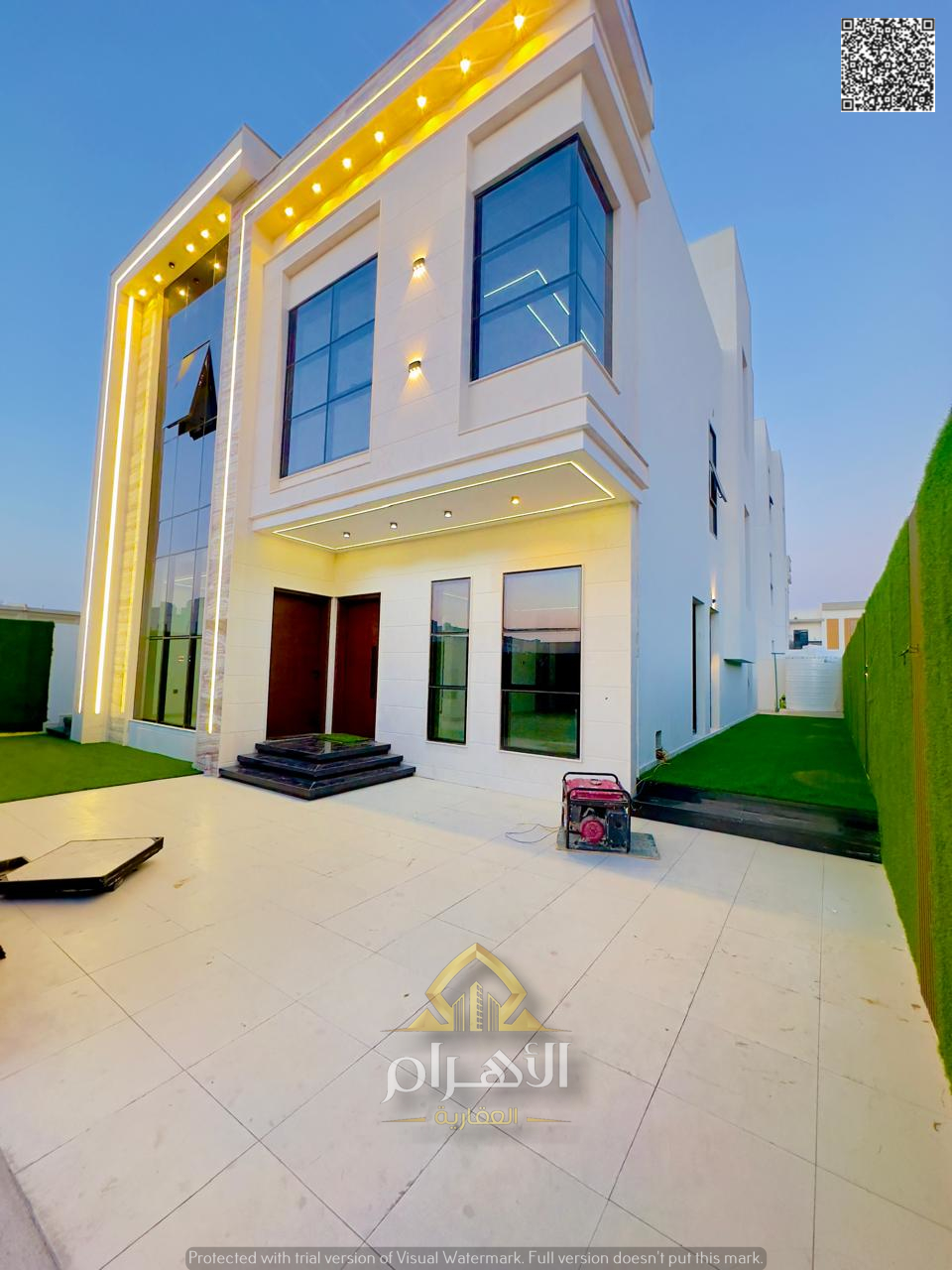 Seize this opportunity now and own a luxury villa, all-inclusive (registration fees, water, and electricity). Freehold ownership for all nationalities