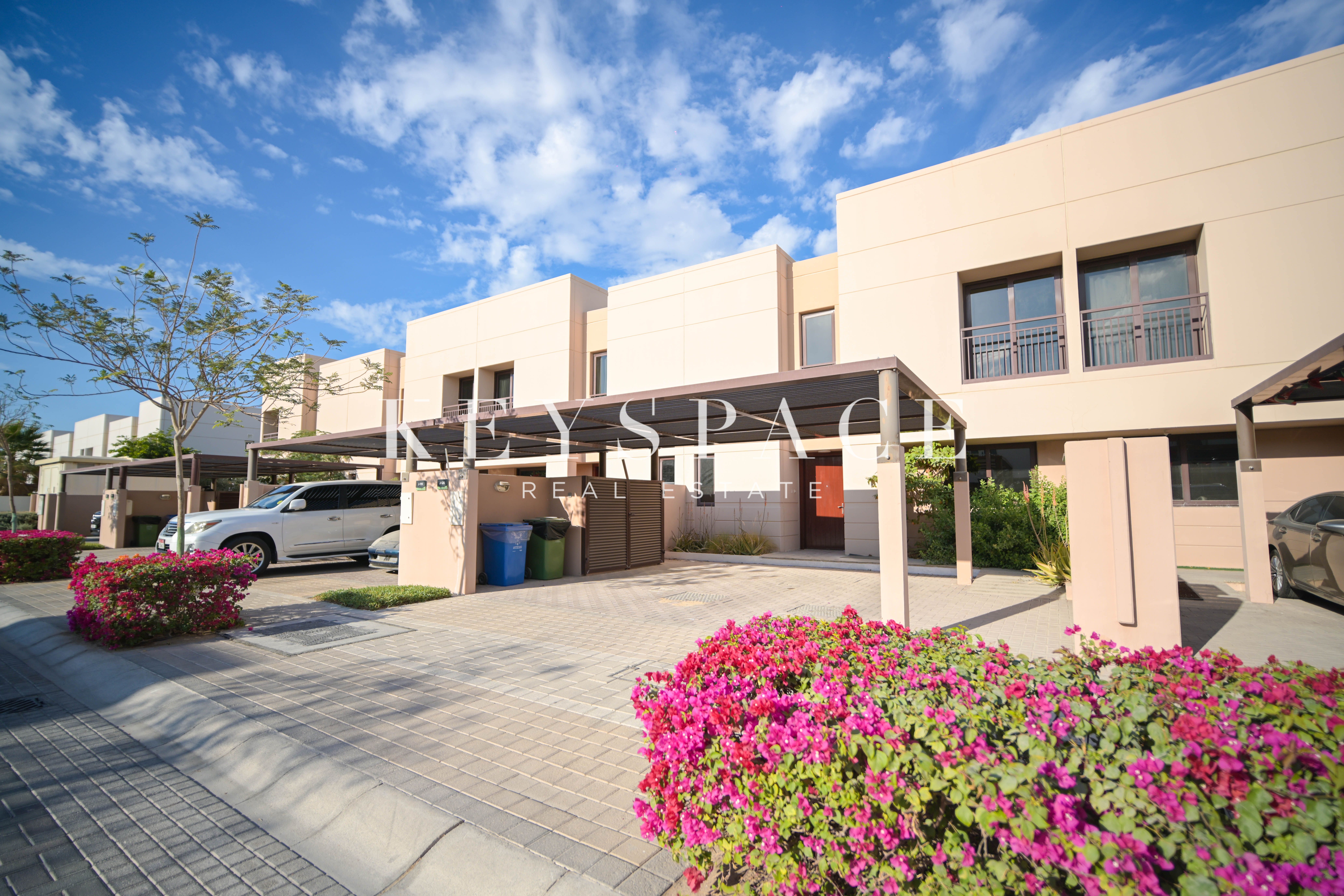 Fully Furnished Luxury Villa | Prime Location | Resale