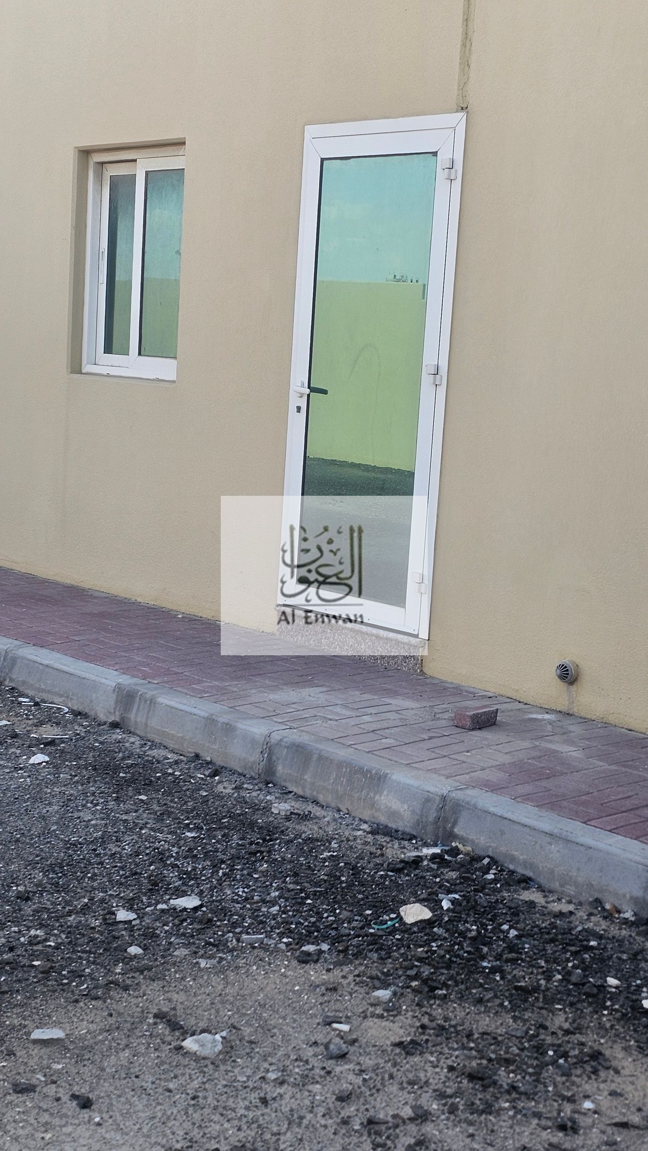 40 plots for sale, freehold, and for non-foreigners, 99 years