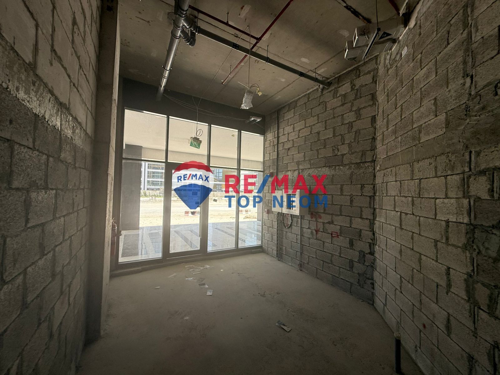 ROI POTENTIAL | RETAIL SPACE | NEGOTIABLE PRICE