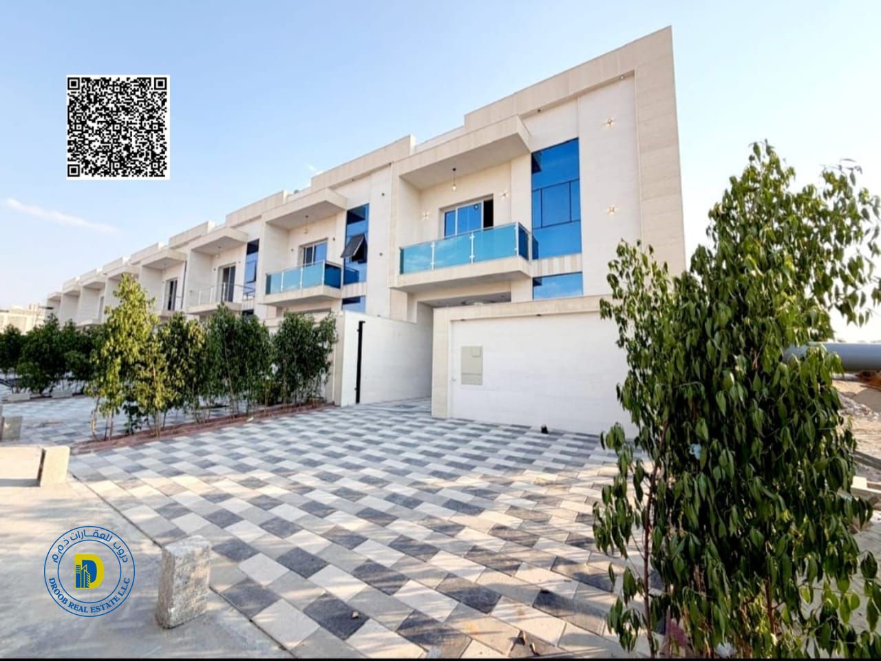 For sale: Unmissable opportunity! 5-bedroom townhouse with roof , registration fees included, in Al Helio 2, Ajman. Bank Financing. Freehold