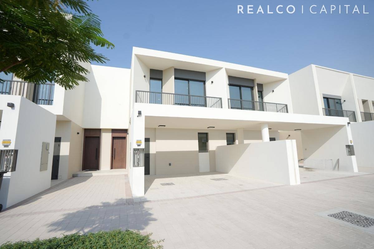 3-Bedroom Townhouse in Town Square | Maha Townhouses | Single Row & Vastu-Compliant
