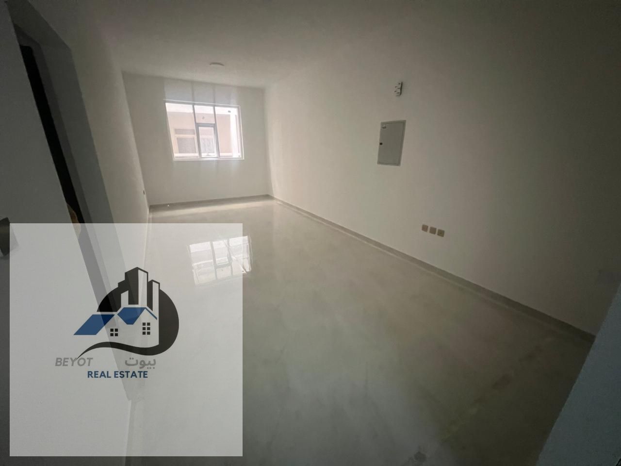 For Rent – Spacious Apartment in Ajman | Al Mowaihat 3 A well-maintained 2-bedroom apartment with living room, second tenant, modern finishing, and