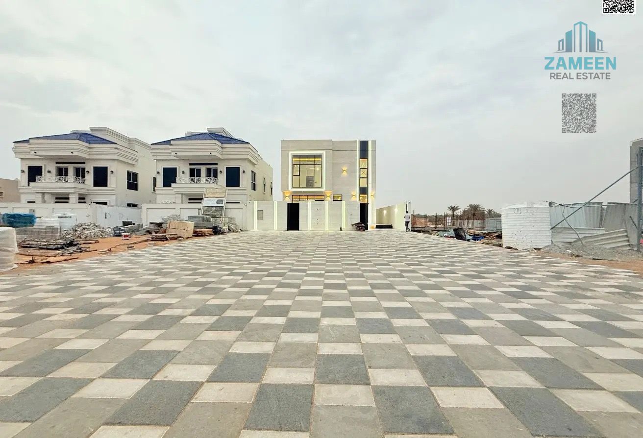 Villa in zahya 4 master rooms majles and living room price 1.65 included registration fees 3015sq only cash buyer