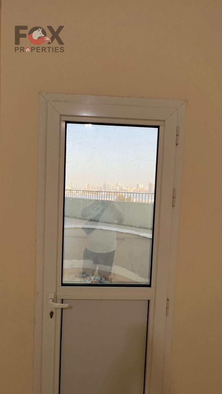 With a down payment of only 160,000, immediate occupancy and 100% freehold ownership for all nationalities, flexible payment options, and an excellent
