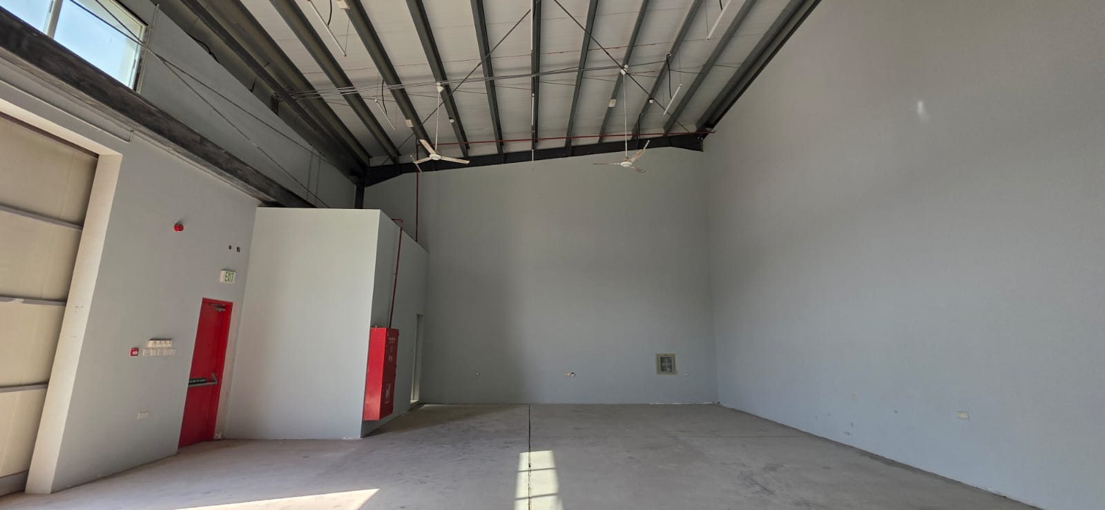 1500 Square Feet Warehouse Tolet in Sajja