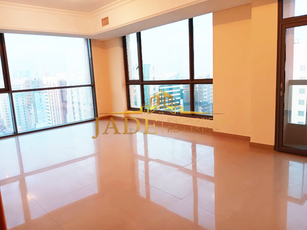 Parking | Pool & Gym | Prime location