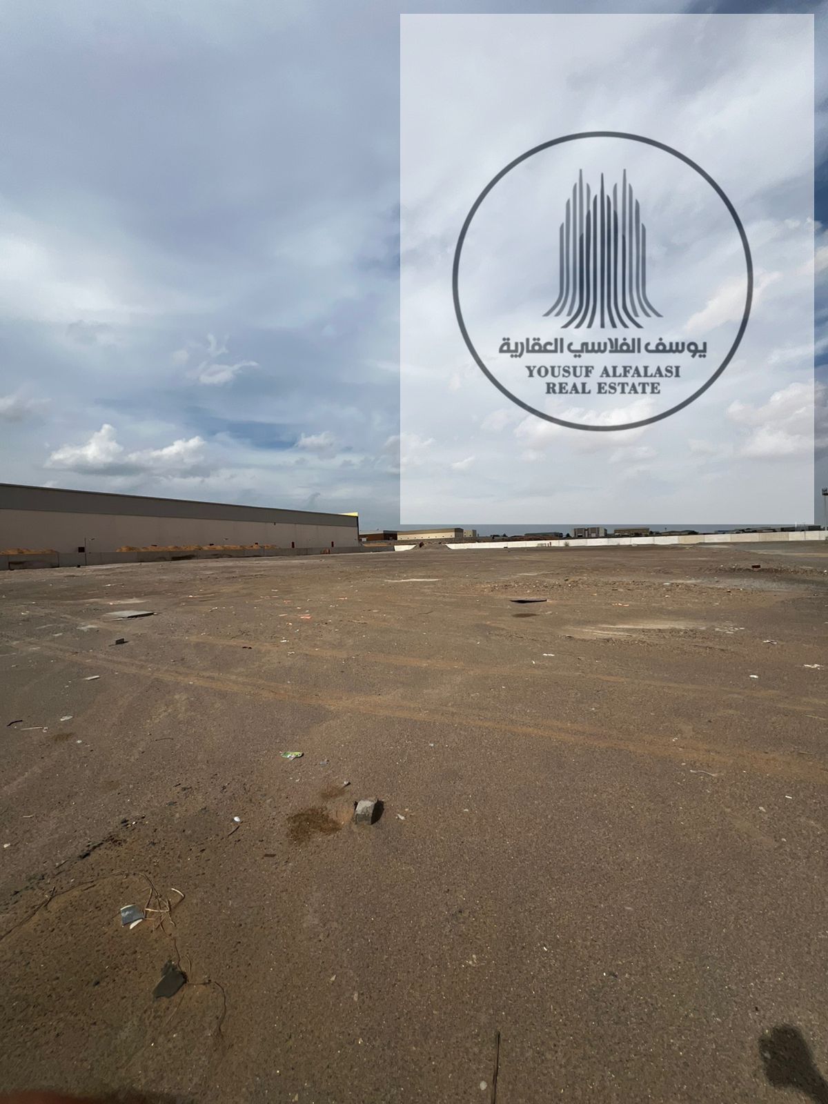 Land for rent in Umm Al Quwain area 150,000 sq m electricity 300 kW