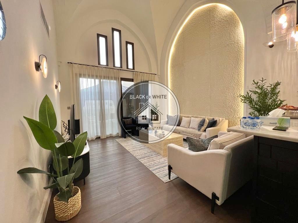 Luxury Waterfront 2BR Villa | Private Pool | Cove