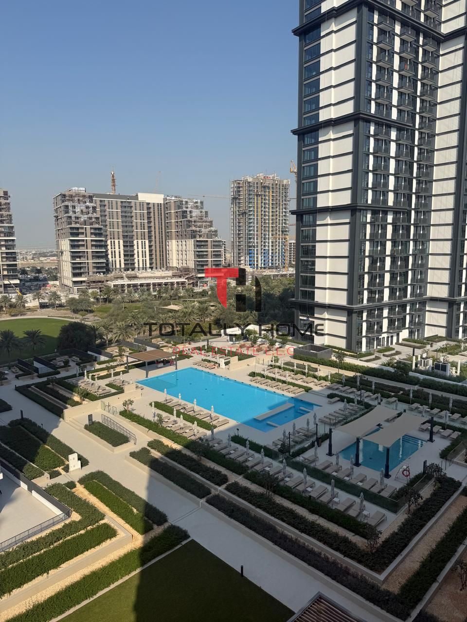 High Floor | Full Pool & Park View | Chiller Free | Multiple Options