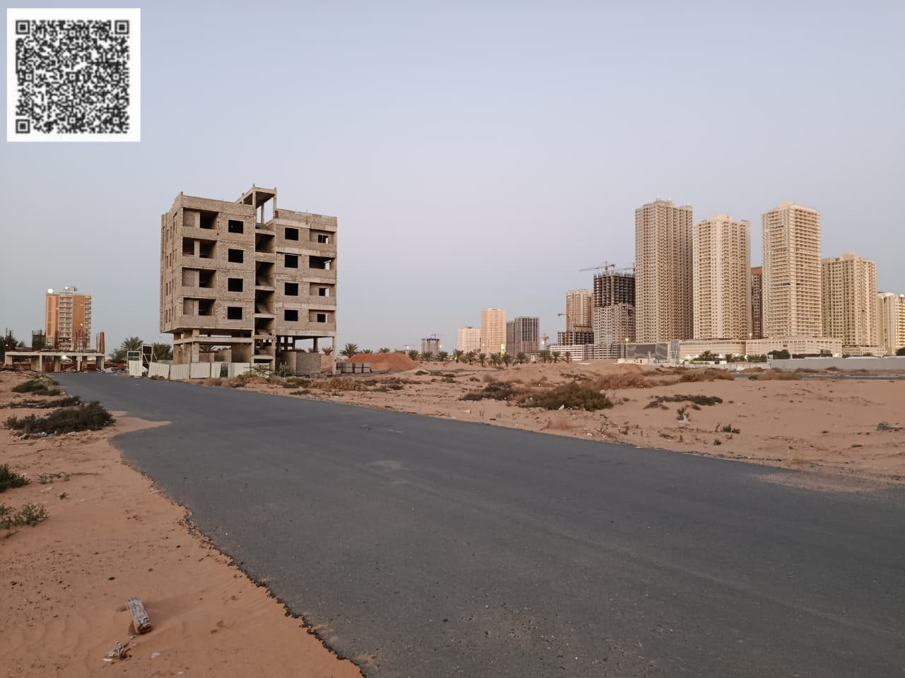 Peace be upon you For sale: Residential and commercial land Al-Ahliya, Ajman Ground + 4 permit Land area 4,305 sq ft Freehold ownership for all nation