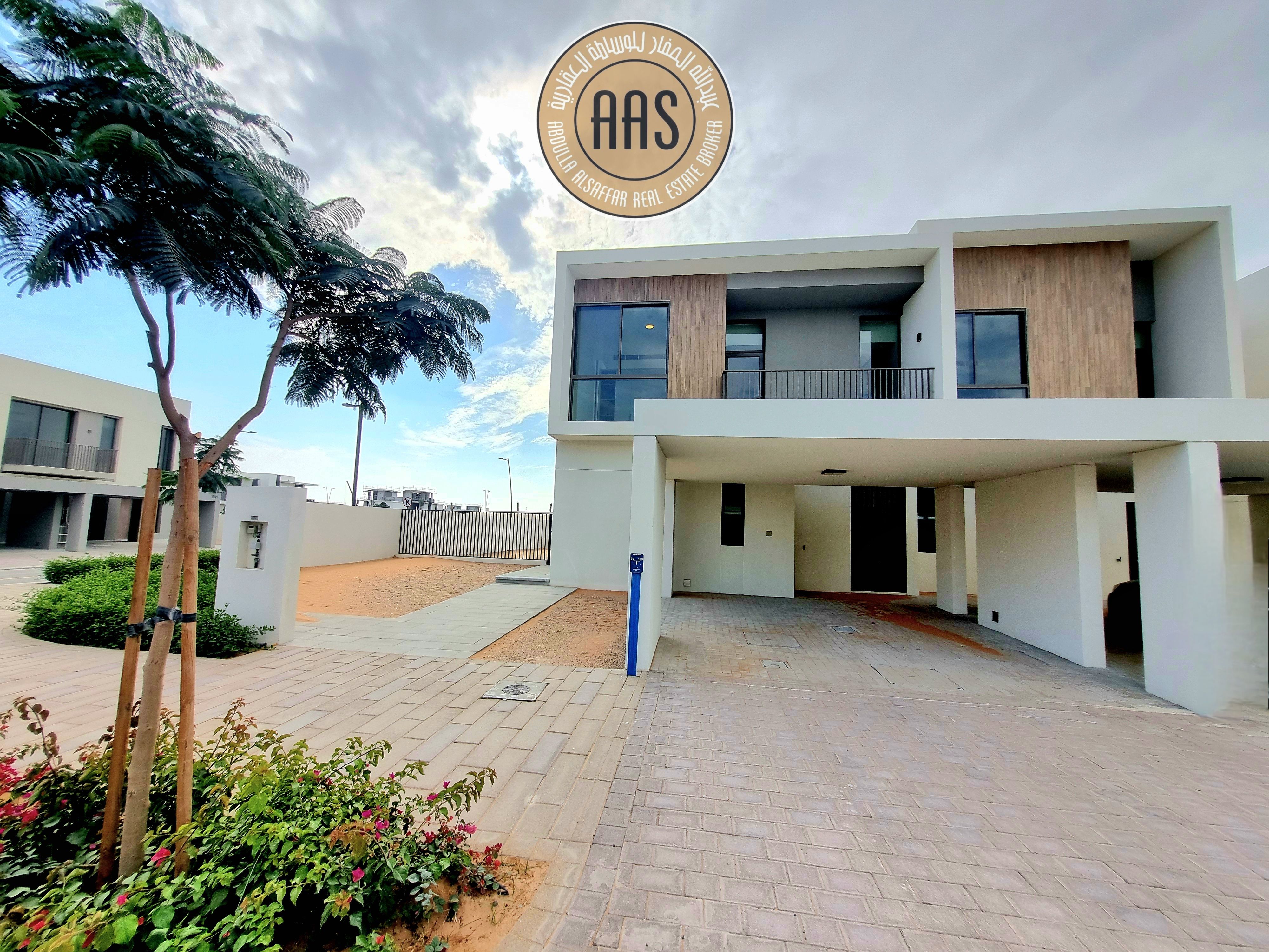 Brand New Corner Villa | 4BR plus Maid's room | Attractive Price